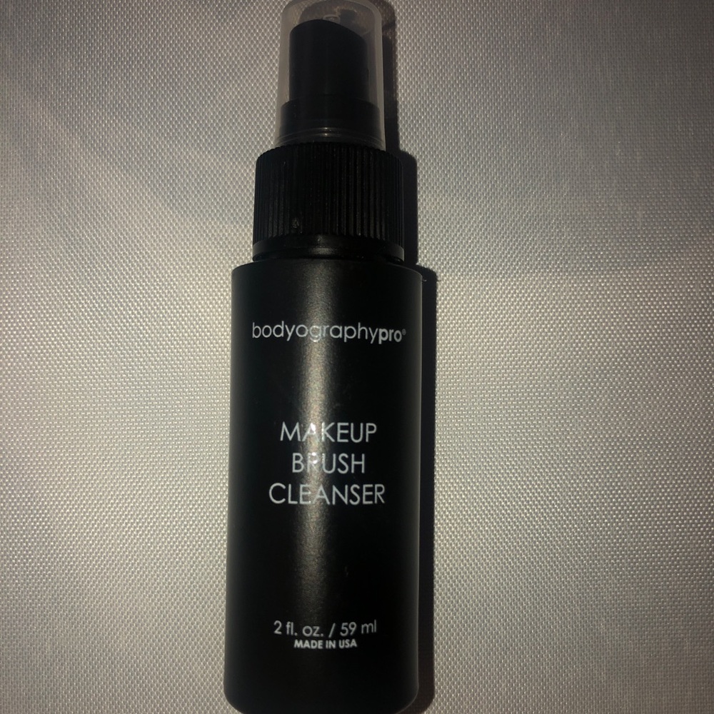 BodyographyPro Makeup Brush Cleanser